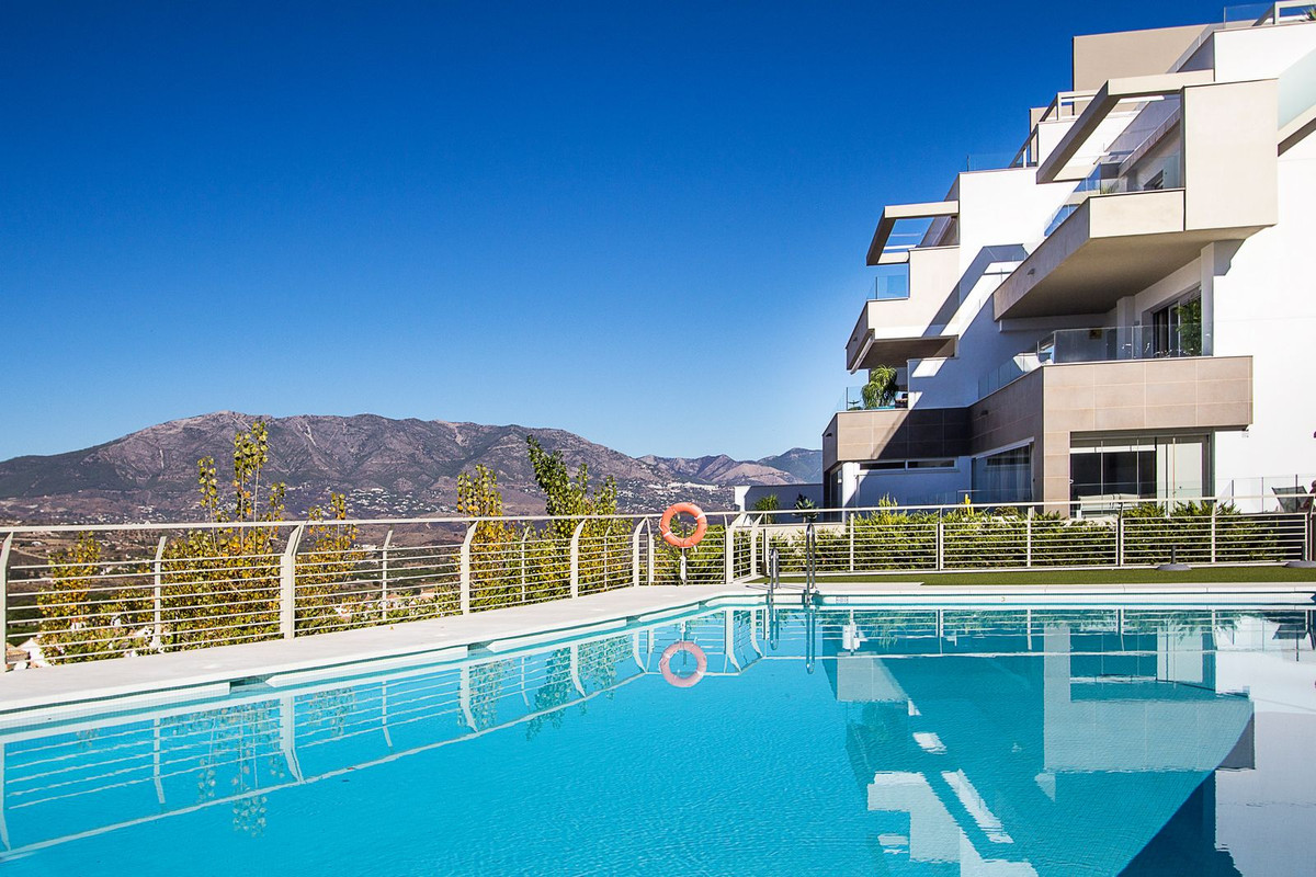 Middle Floor Apartment for sale in La Cala Golf R4574449