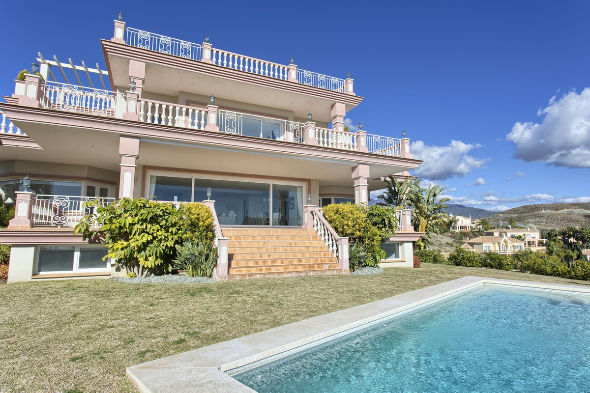 Villa - Chalet en venta en Benahavís R4329775