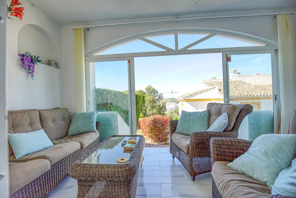 Townhouse for sale in Estepona R4637632