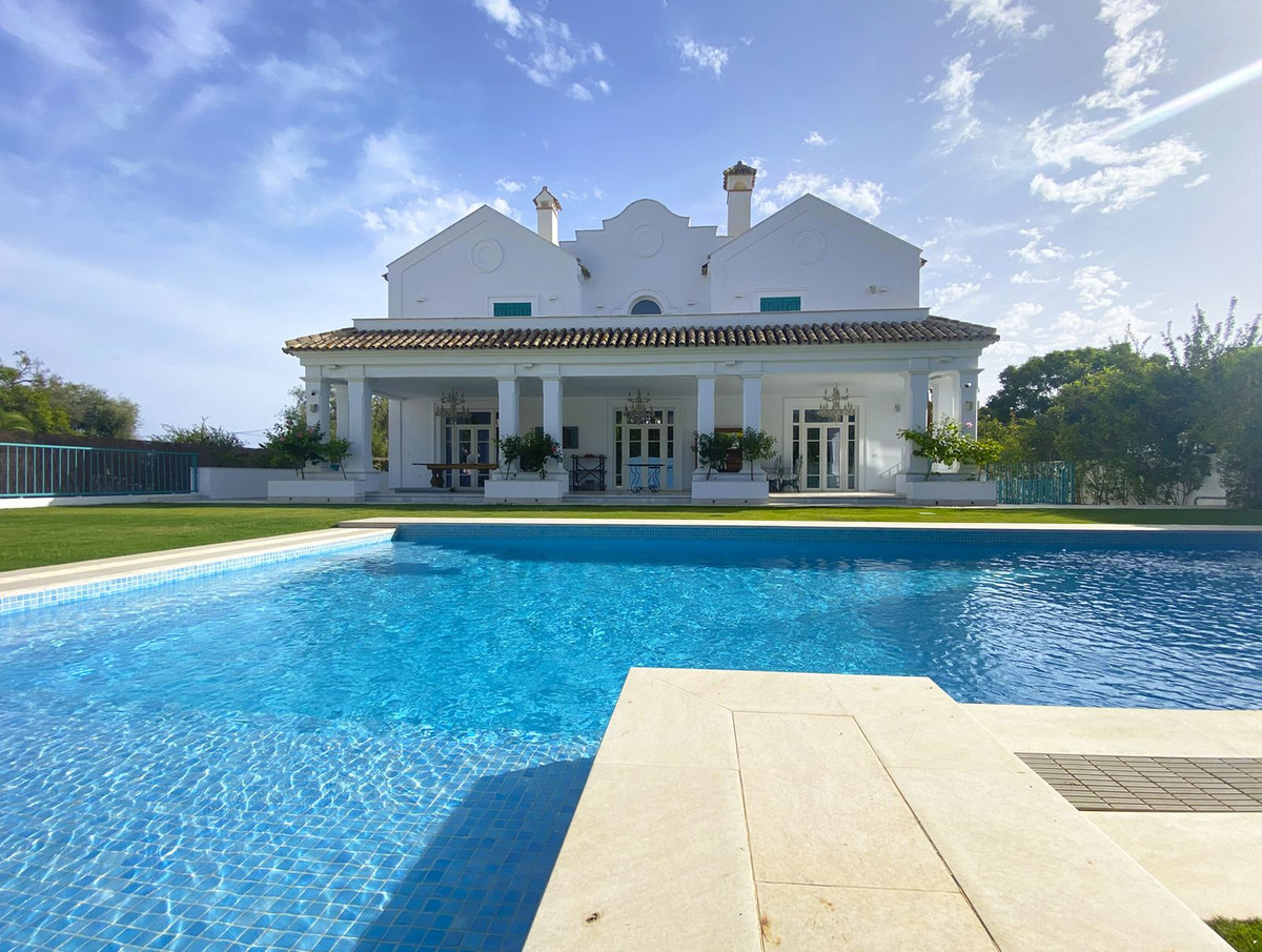 Detached Villa for sale in Marbella R4672168