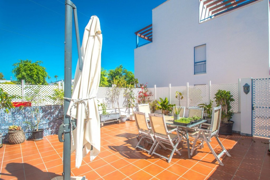 Townhouse for sale in Estepona R4694878