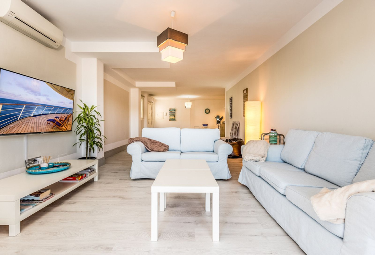 Апартамент средний этаж для продажи в Nueva Andalucía R4656421