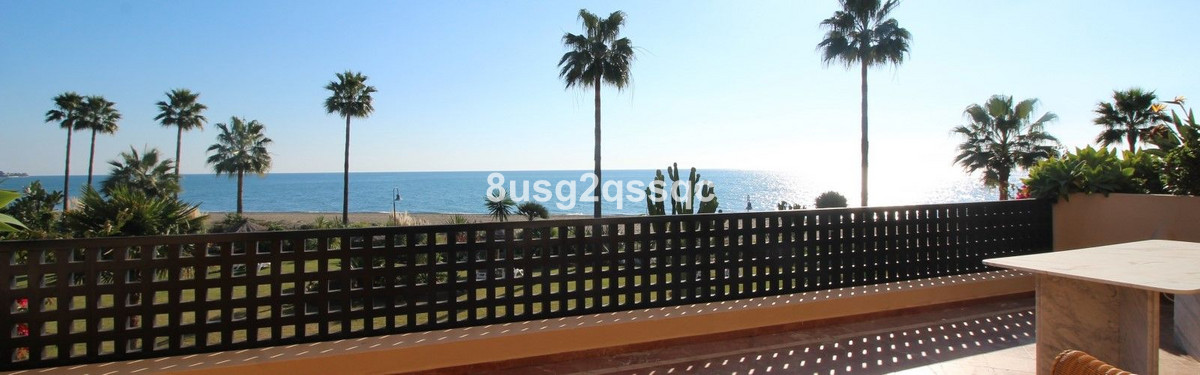 Middle Floor Apartment for sale in Costalita R4660177
