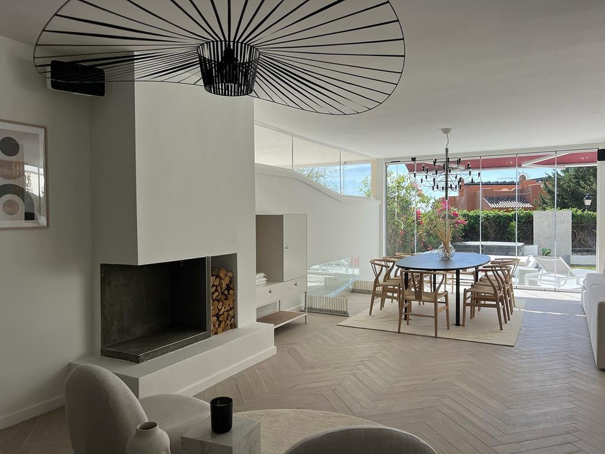 Apartamento Planta Baja en venta en Nueva Andalucía R4286131