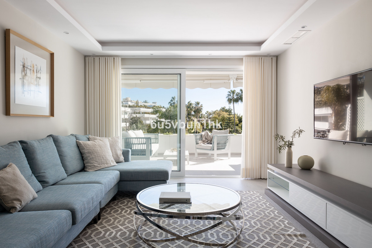 Tussenverdieping Appartement te koop in Marbella R4621870