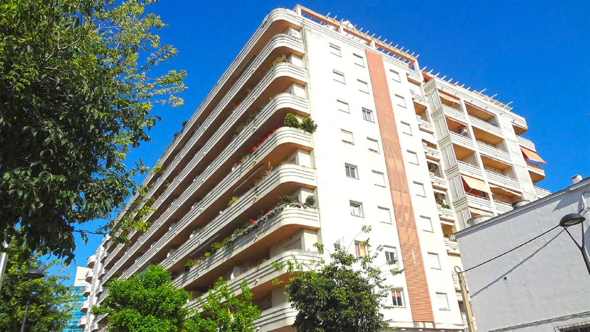 Tussenverdieping Appartement te koop in Marbella R4505329