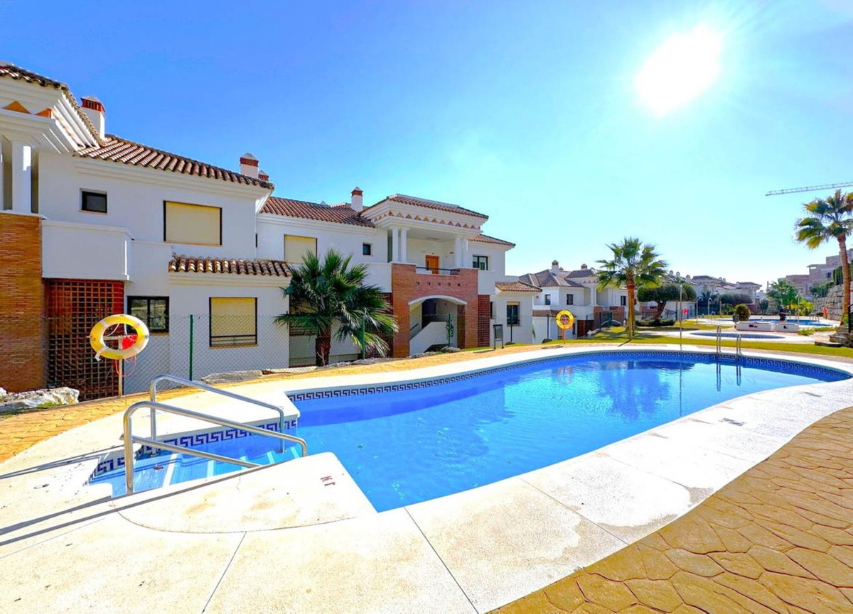 Begane grond appartement te koop in Casares Playa R4629847
