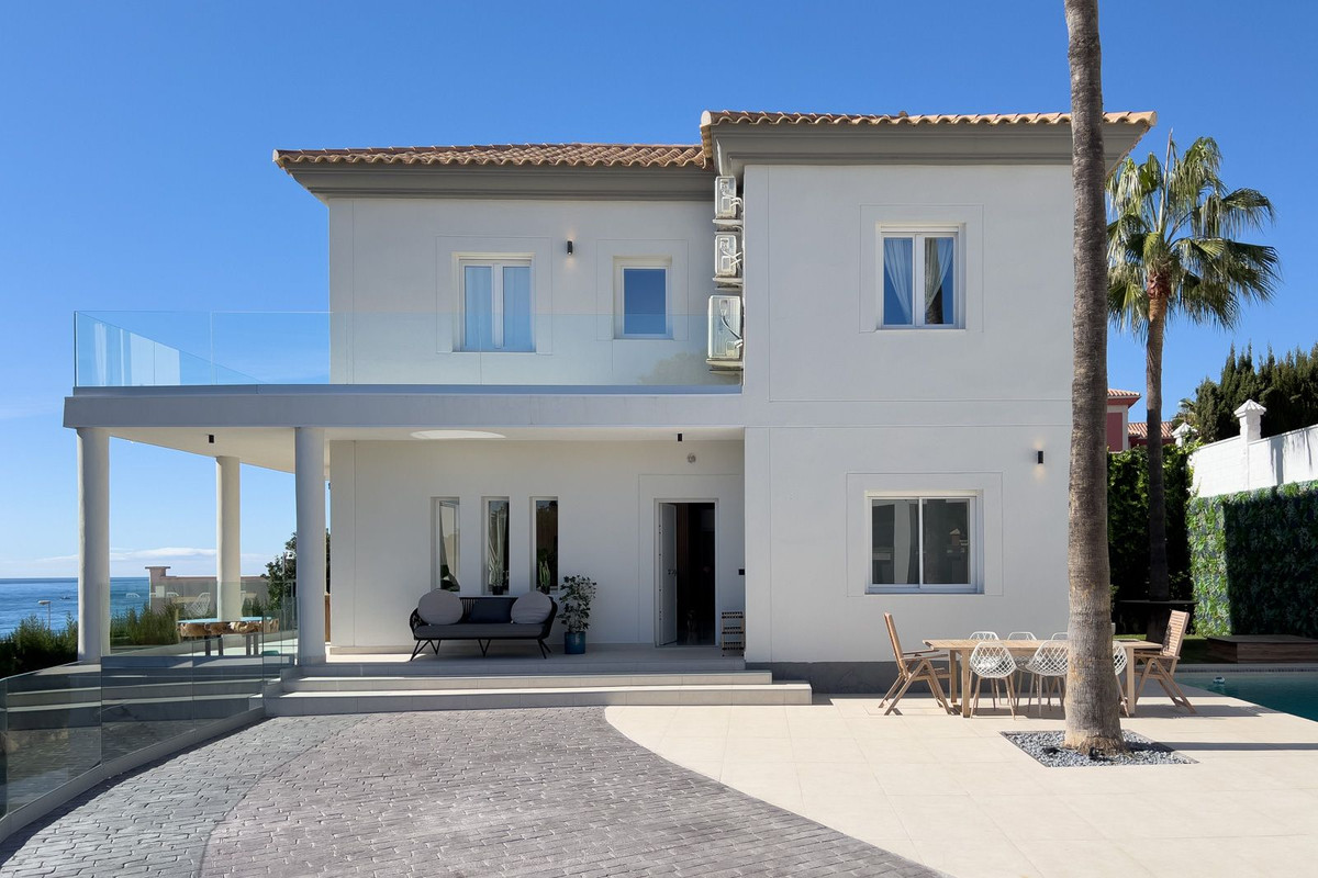 Villa - Chalet en venta en El Faro R4453462