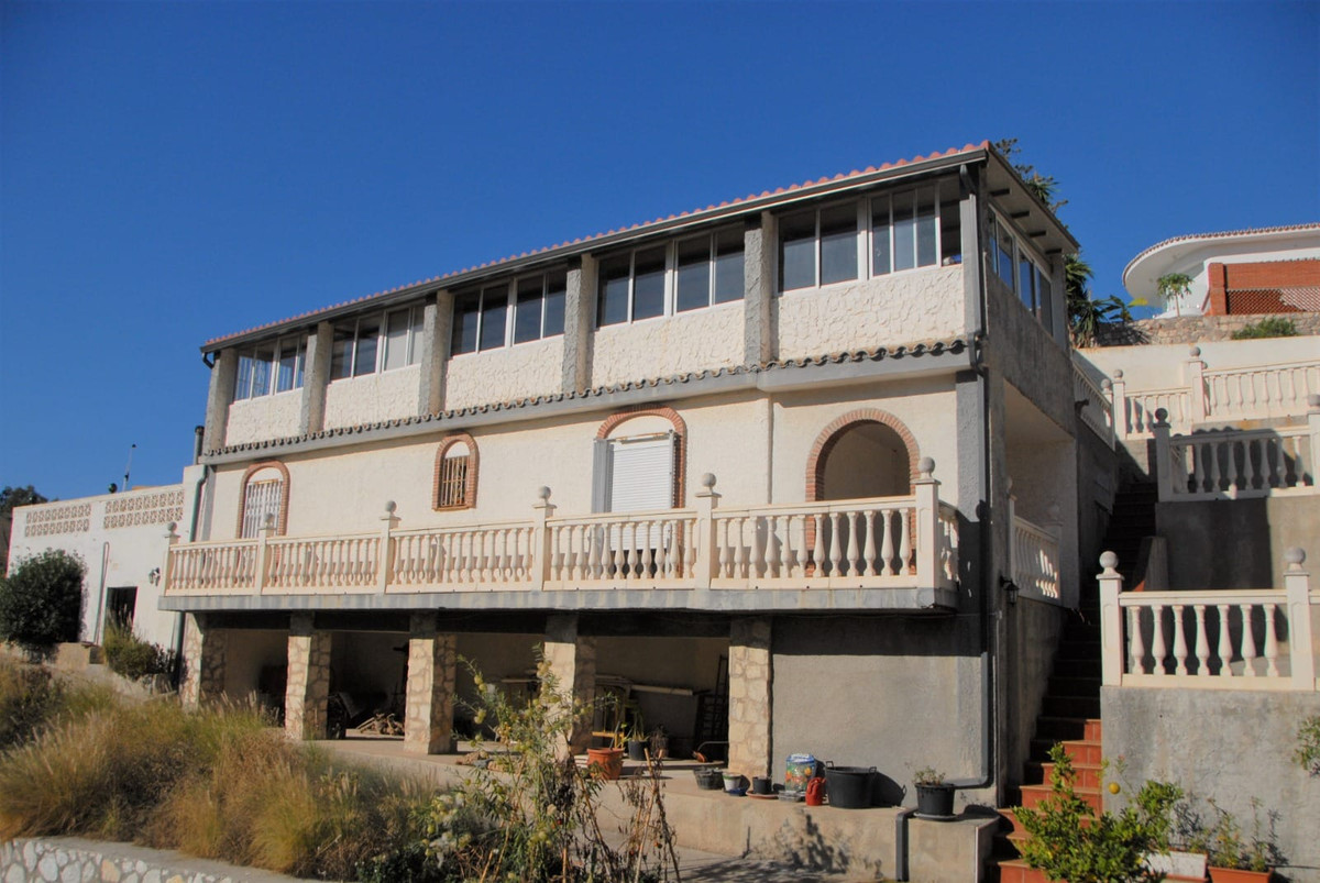 Detached Villa for sale in Torremuelle R4034098