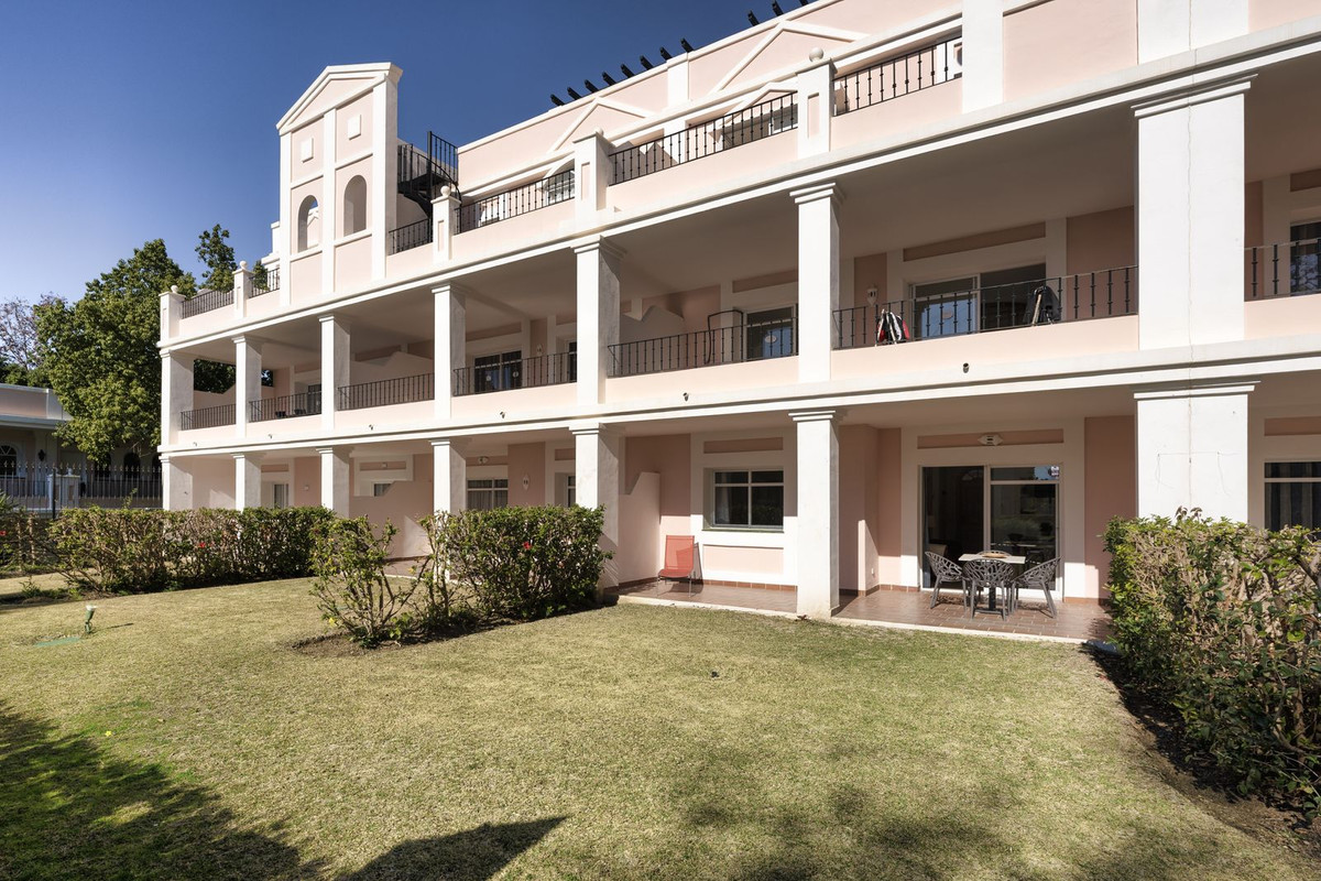 Begane grond appartement te koop in Nueva Andalucía R4641295