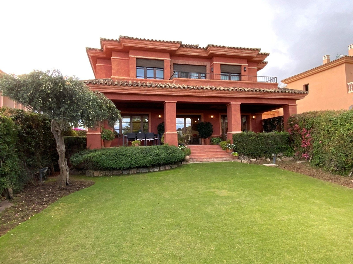 Detached Villa for sale in Marbella R4191364