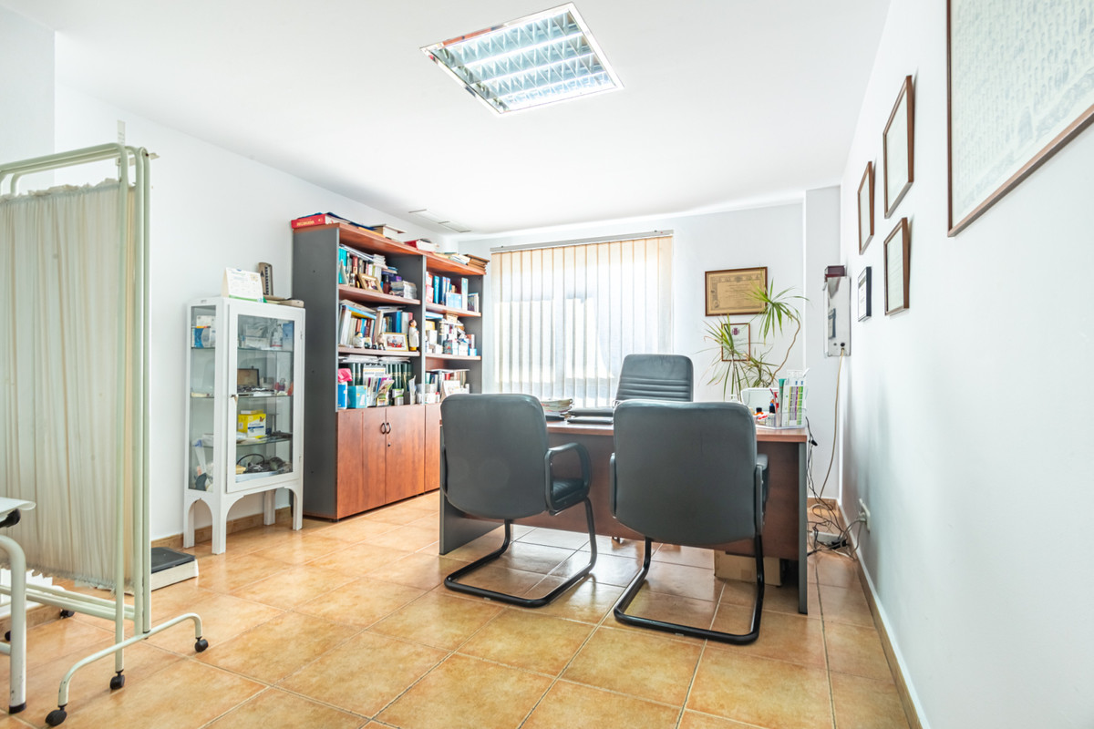 Tussenverdieping Appartement te koop in Fuengirola R3850075