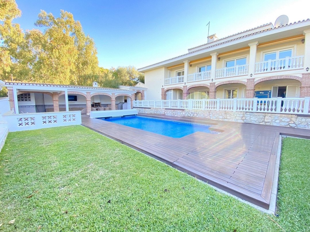 Villa - Chalet en venta en Calahonda R4554874