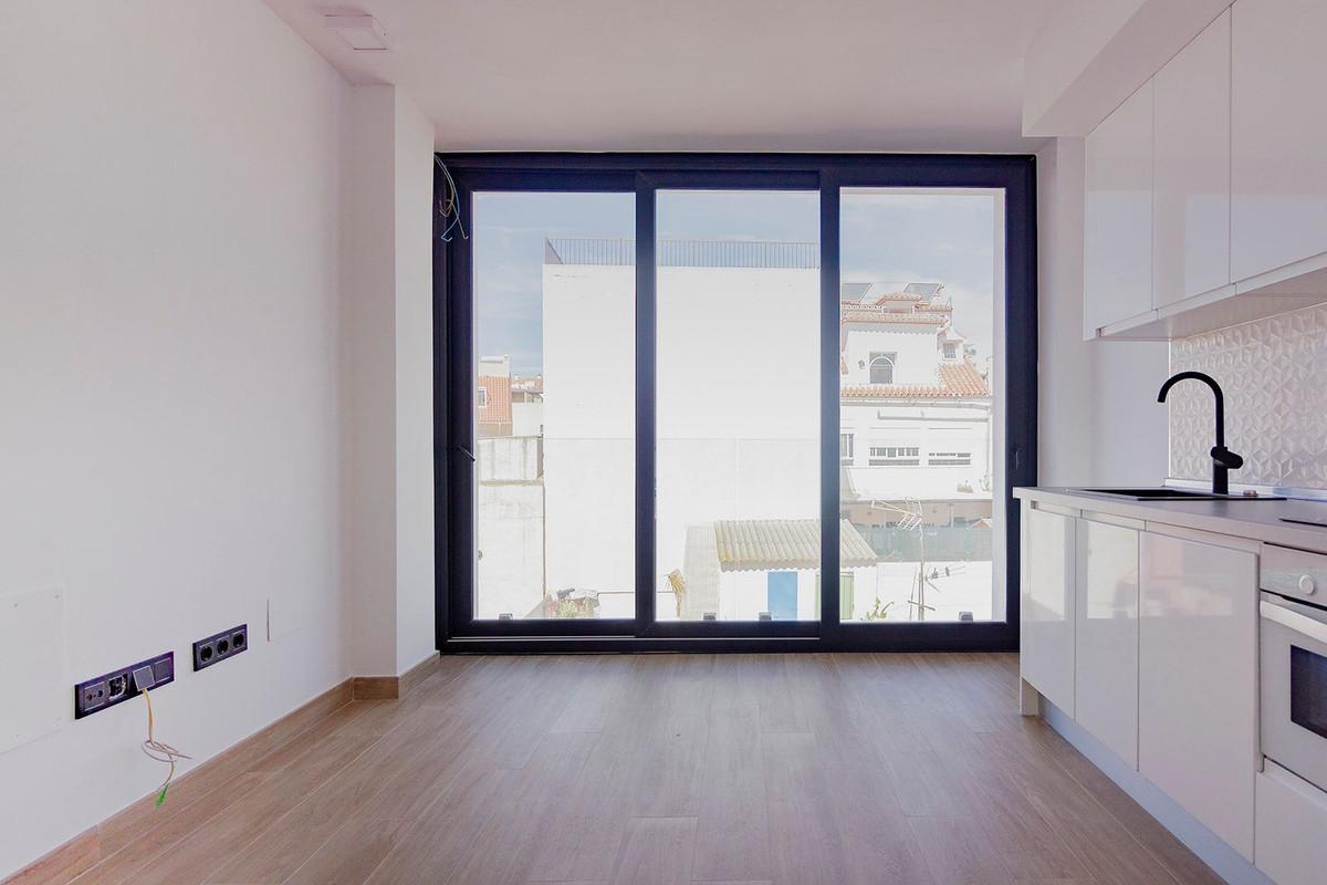 Bovenverdieping Appartement te koop in Fuengirola R4652437