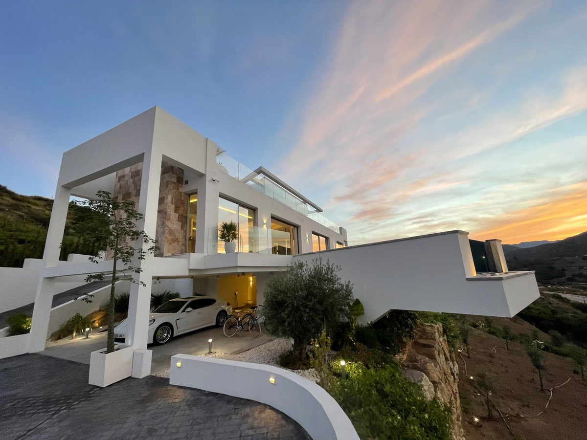 Detached Villa for sale in La Cala Golf R4318183
