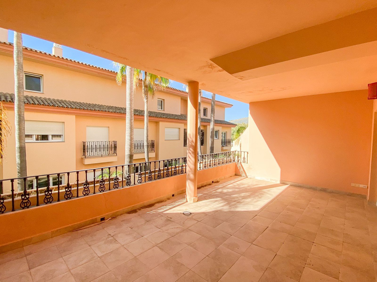 Apartamento Planta Baja en venta en Nueva Andalucía R4458442