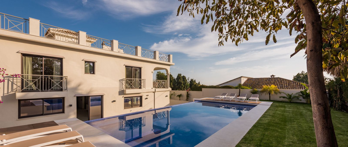 Detached Villa for sale in Río Real R4324339