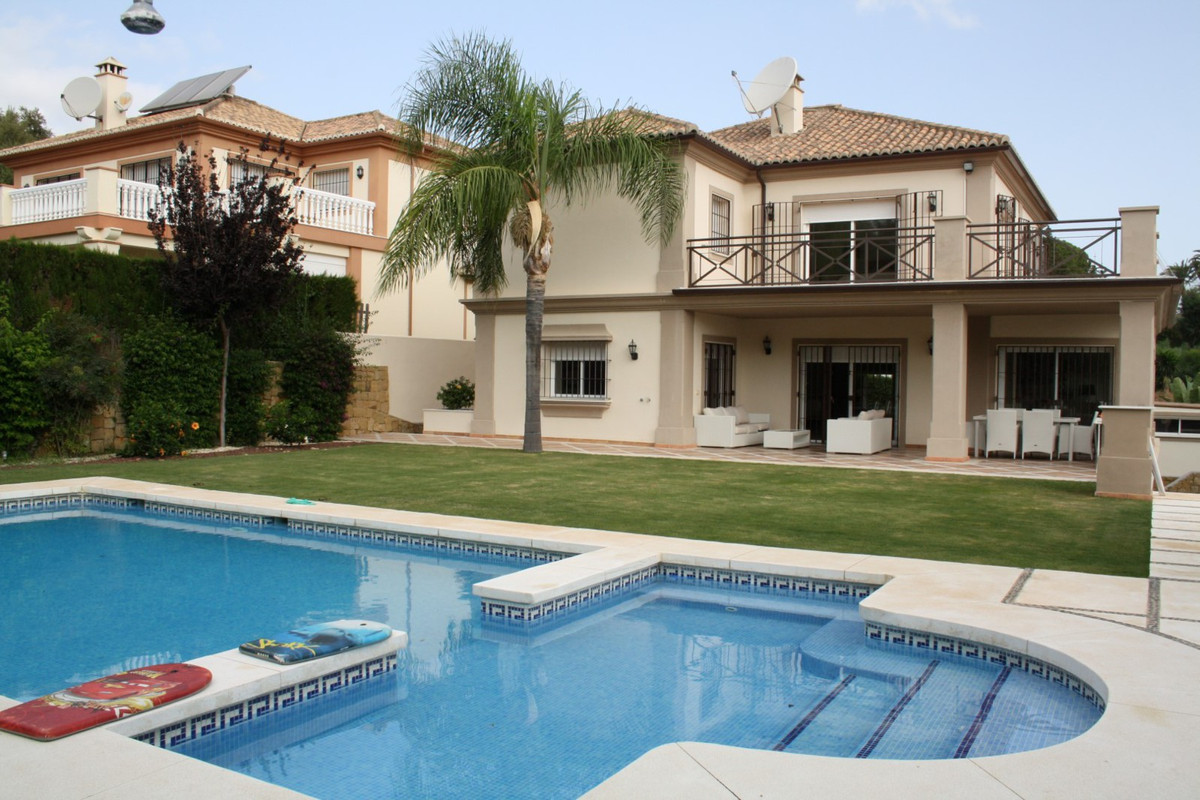Villa - Chalet en venta en Puerto Banús R2974733