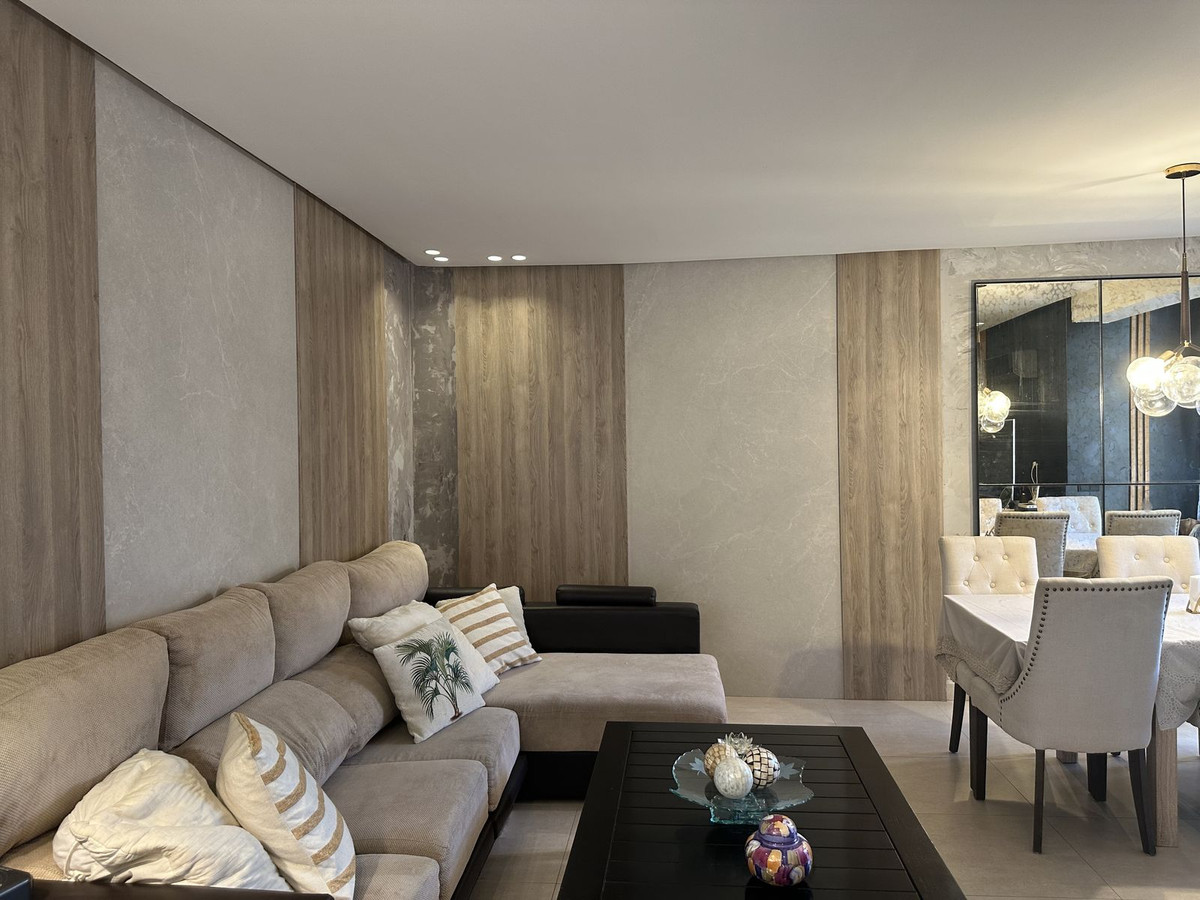 Апартамент средний этаж для продажи в Marbella R4654444