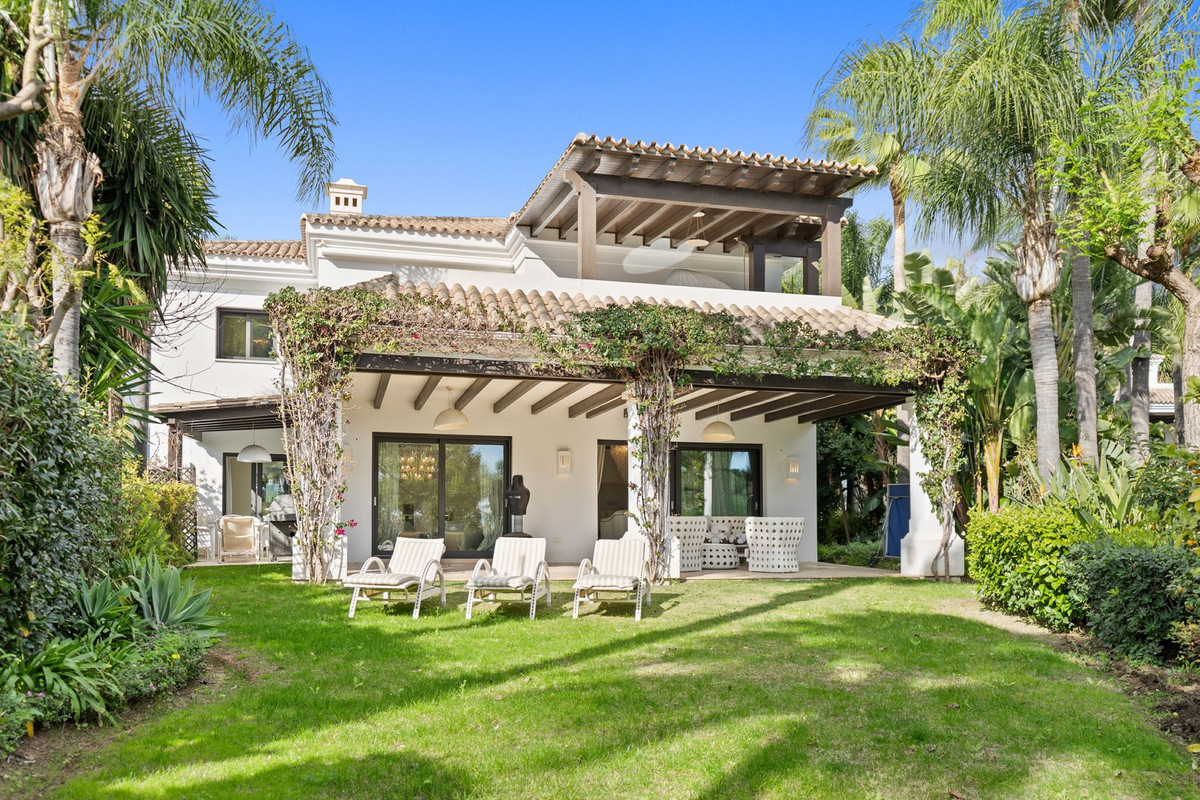 Vrijstaande Villa te koop in Marbella R4653061