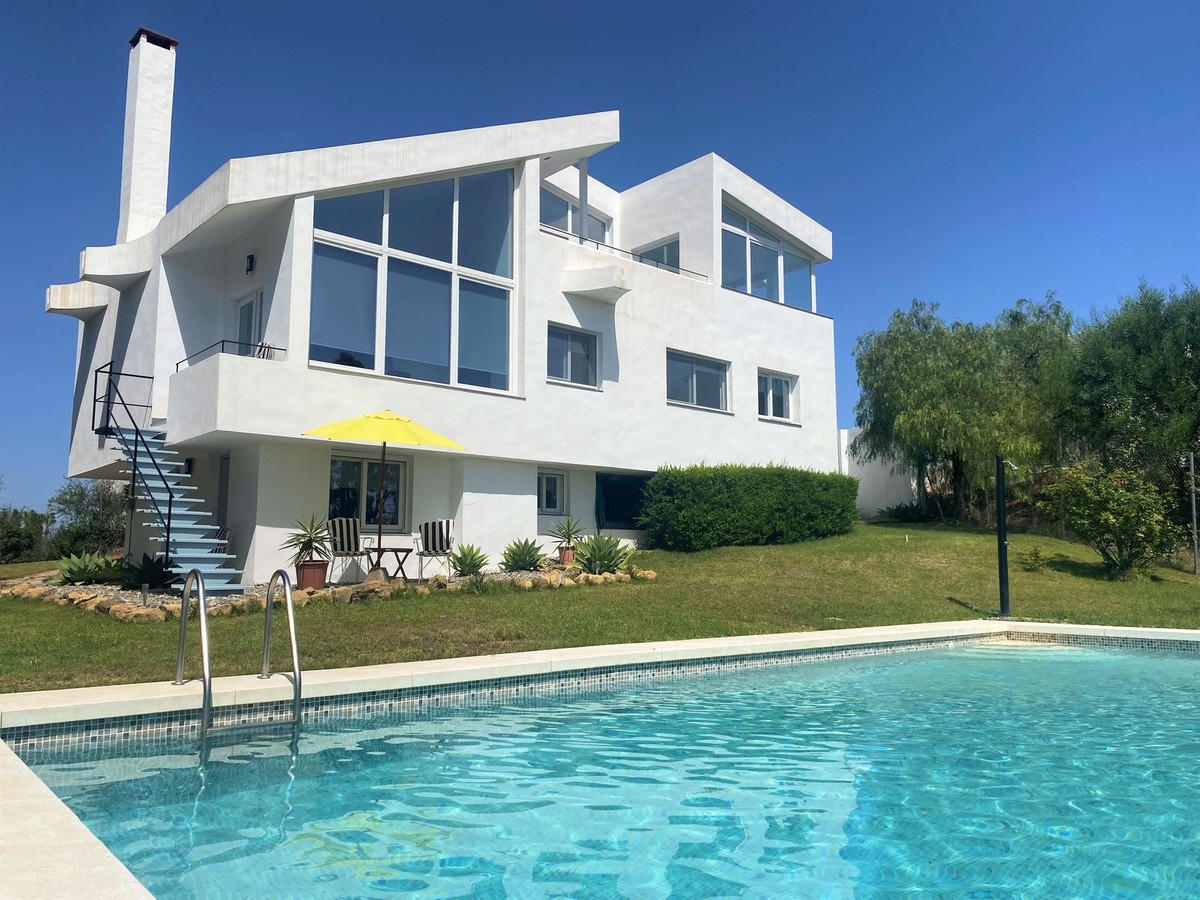 Villa - Chalet en venta en Estepona R4396522