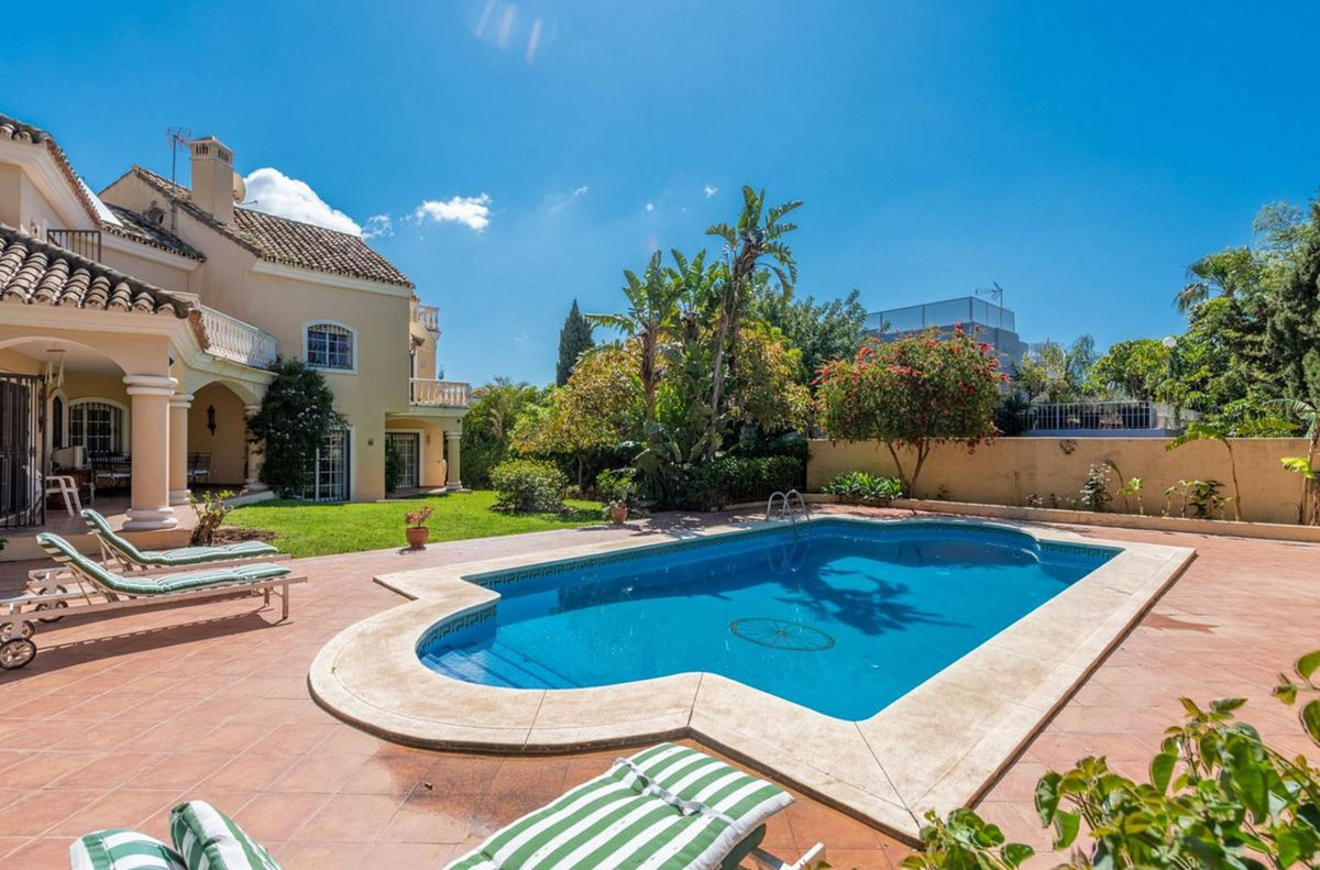 Villa - Chalet en venta en Marbella R4629715