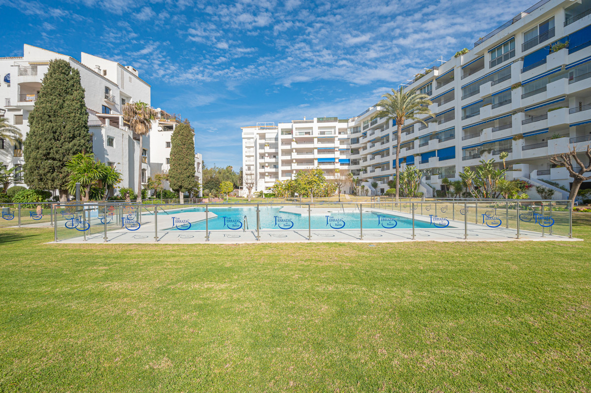 Middle Floor Apartment for sale in Puerto Banús R4688104
