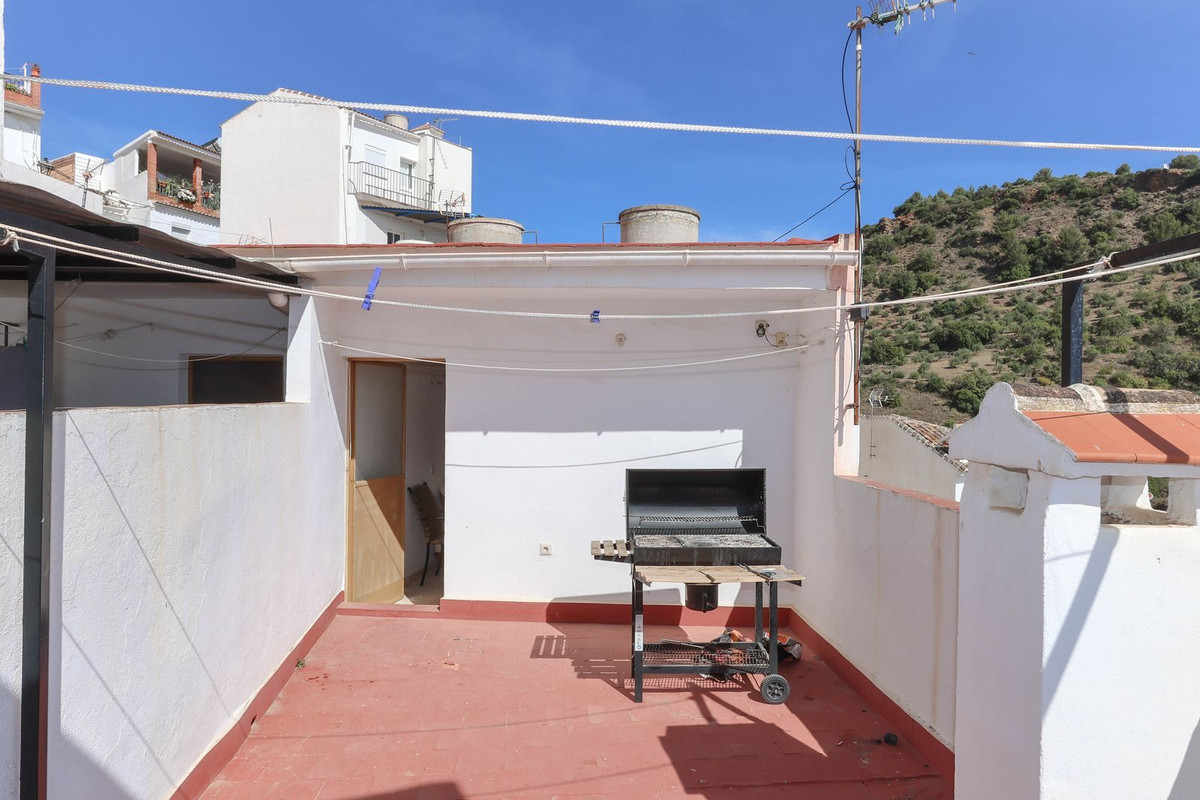 4 bedroom apartment for sale tolox