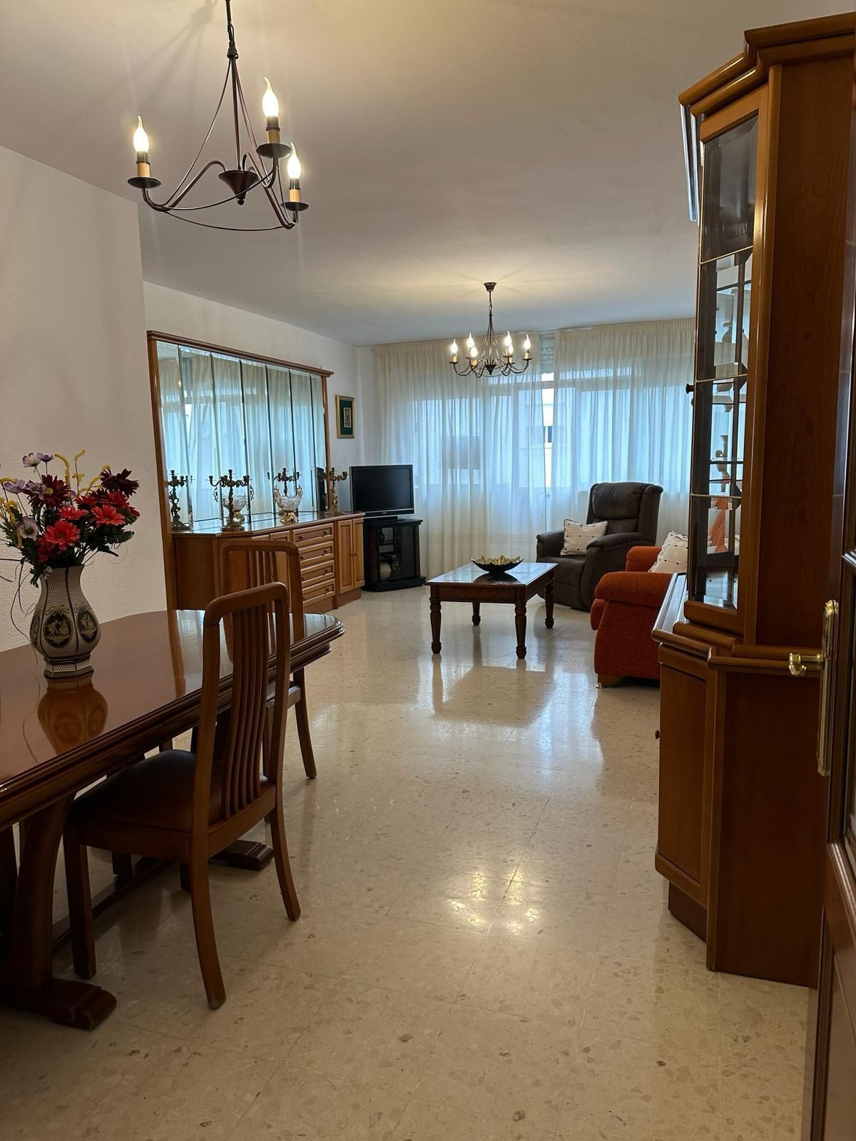 3 Bedroom Middle Floor Apartment For Sale San Pedro de Alcántara
