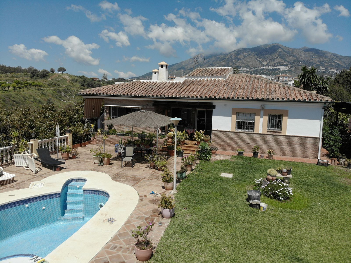 Villa te koop in Mijas Costa R4056847