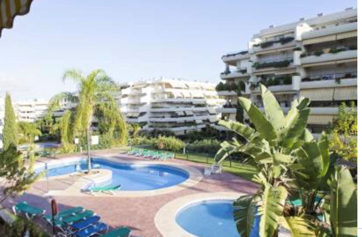 Lejlighed i Guadalmina Alta på Costa del Sol Til salg