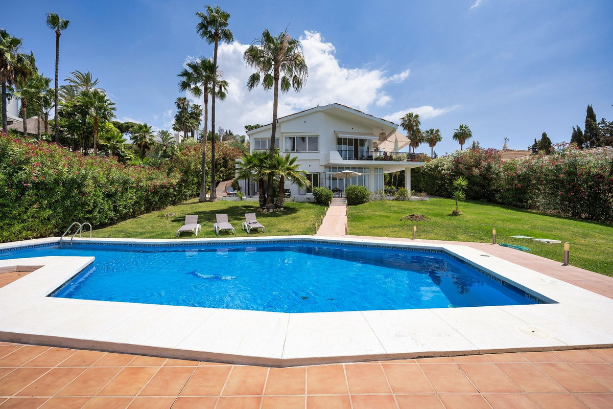 Villa i Nueva Andalucia på Costa del Sol Til salg