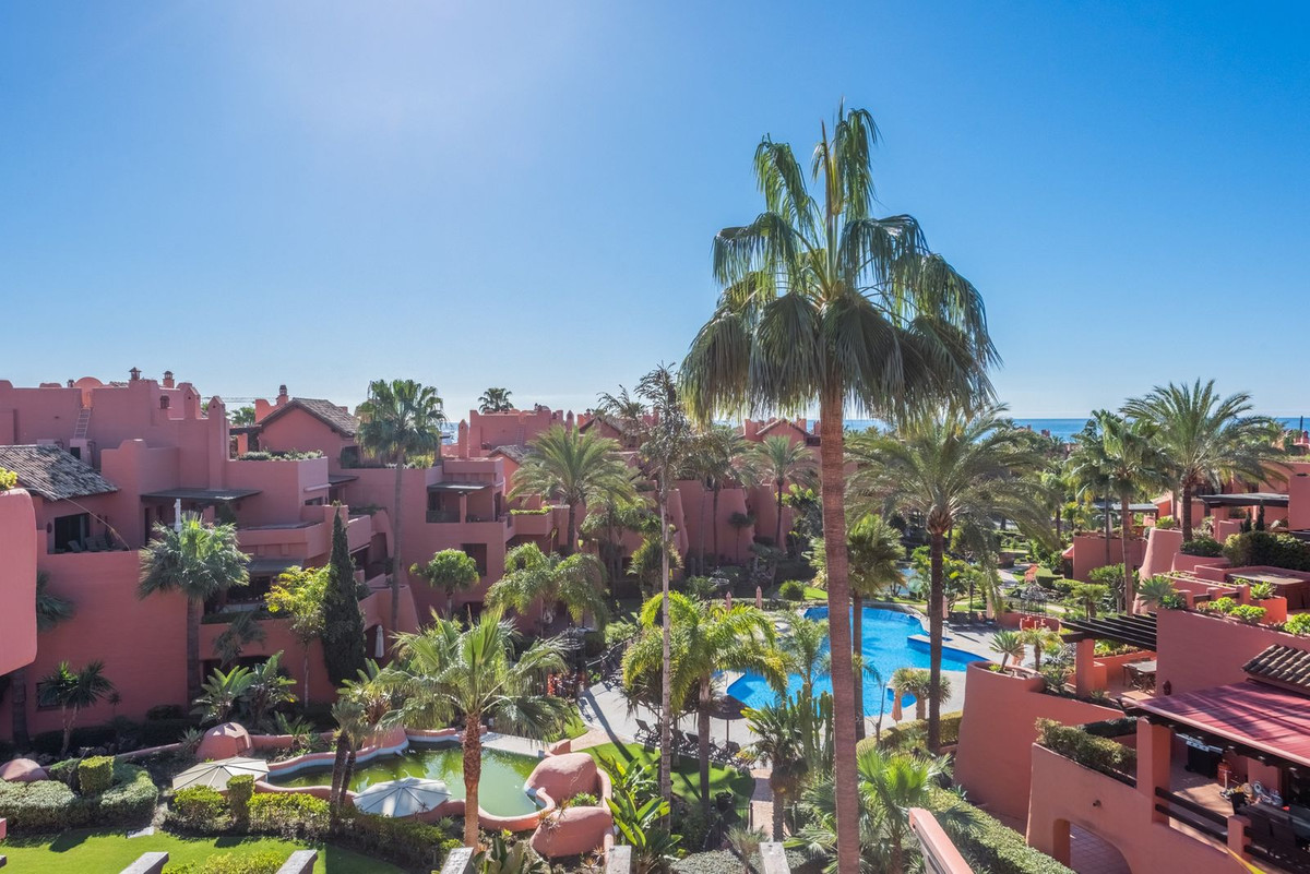 Penthouse in Estepona on Costa del Sol For Sale