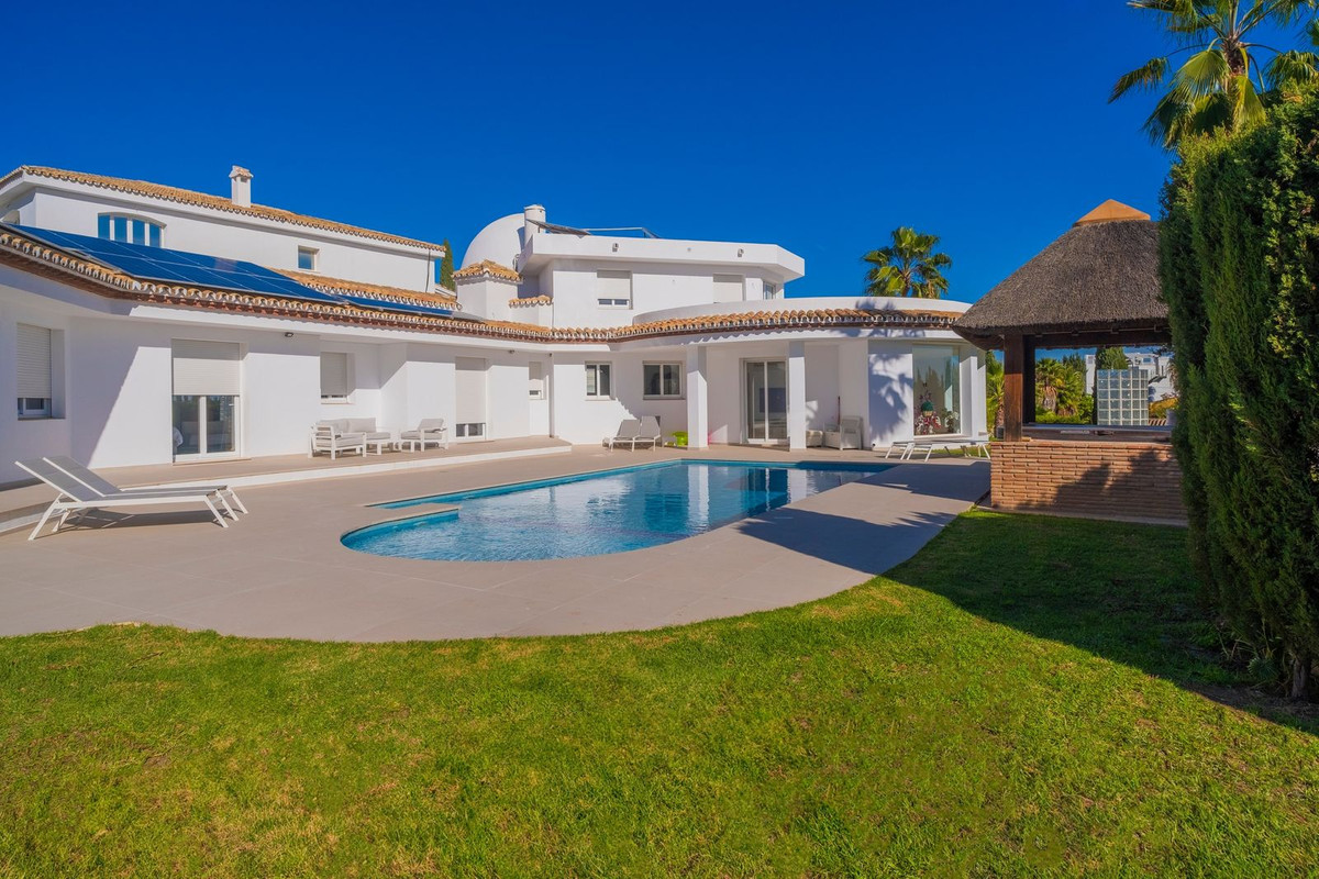 Villa i El Paraiso på Costa del Sol Til salg