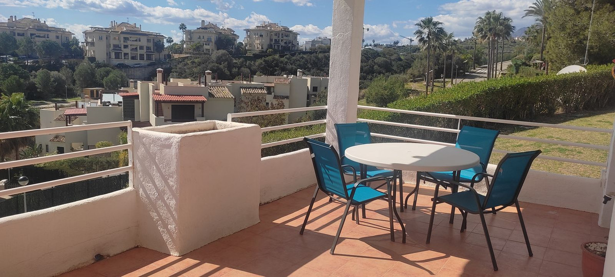 Apartment Middle Floor in Selwo, Costa del Sol
