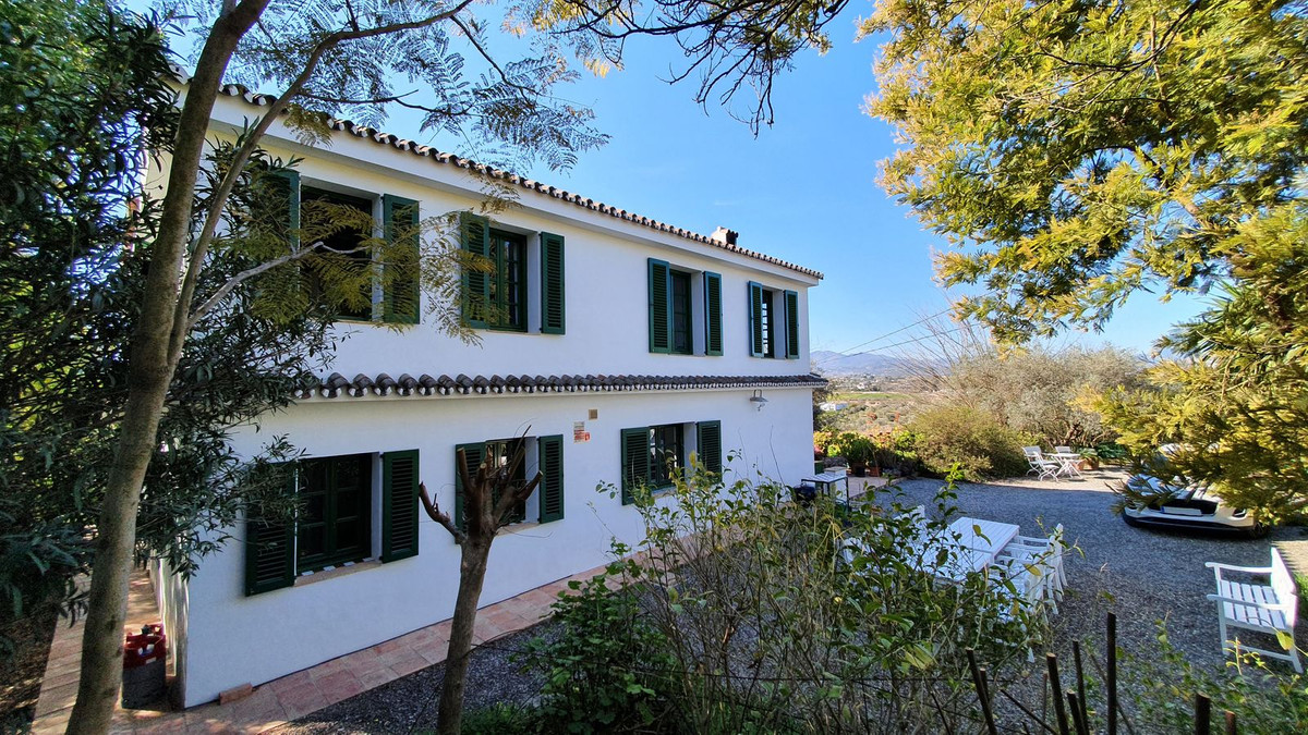 						Villa  Finca
													en vente 
																			 à Alhaurín el Grande
					