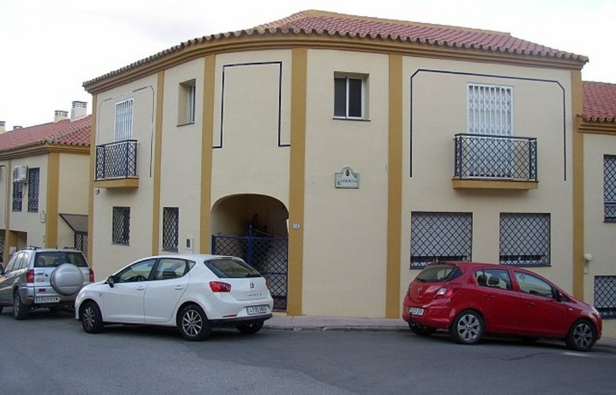 						Townhouse  Terraced
													for sale 
																			 in Alora
					