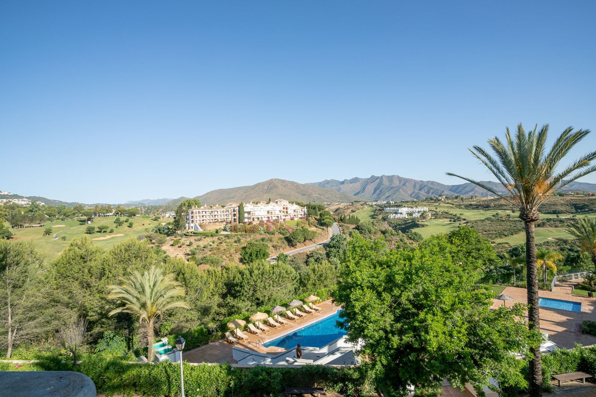 						Villa  Semi Detached
													for sale 
																			 in La Cala Golf
					