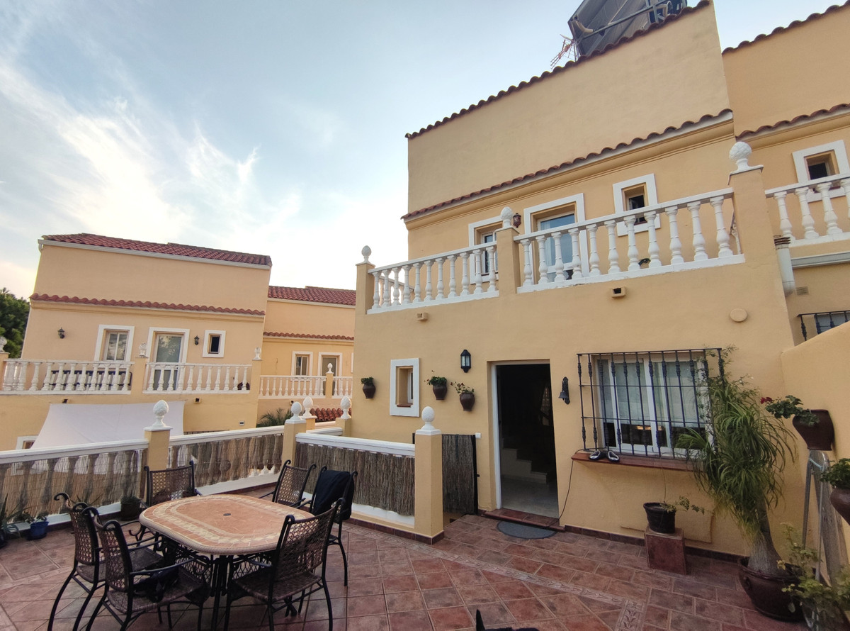 						Townhouse  Semi Detached
													for sale 
																			 in Estepona
					