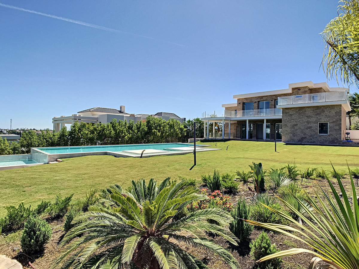 						Villa  Detached
													for sale 
																			 in Los Flamingos
					
