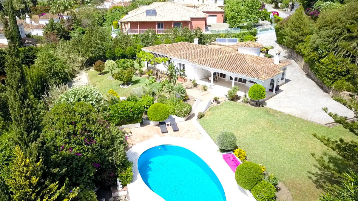 						Villa  Detached
													for sale 
																			 in El Paraiso
					