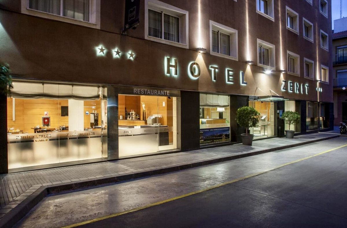 						Commercial  Hotel
													for sale 
																			 in Málaga
					