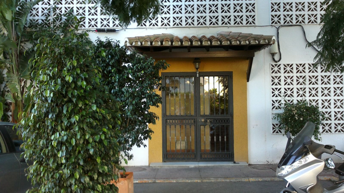 Studio Mi-étage à Las Brisas, Costa del Sol

