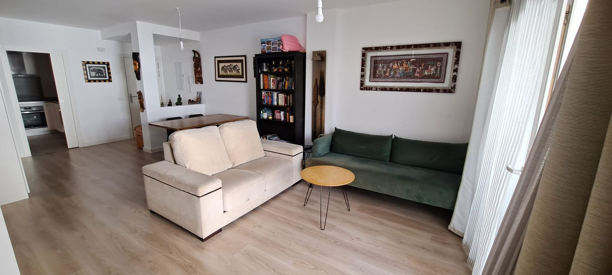 						Apartamento  Planta Media
													en venta 
																			 en Nueva Andalucía
					