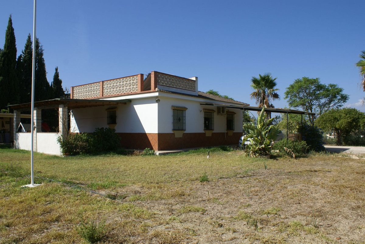 						Villa  Finca
													for sale 
																			 in Cártama
					