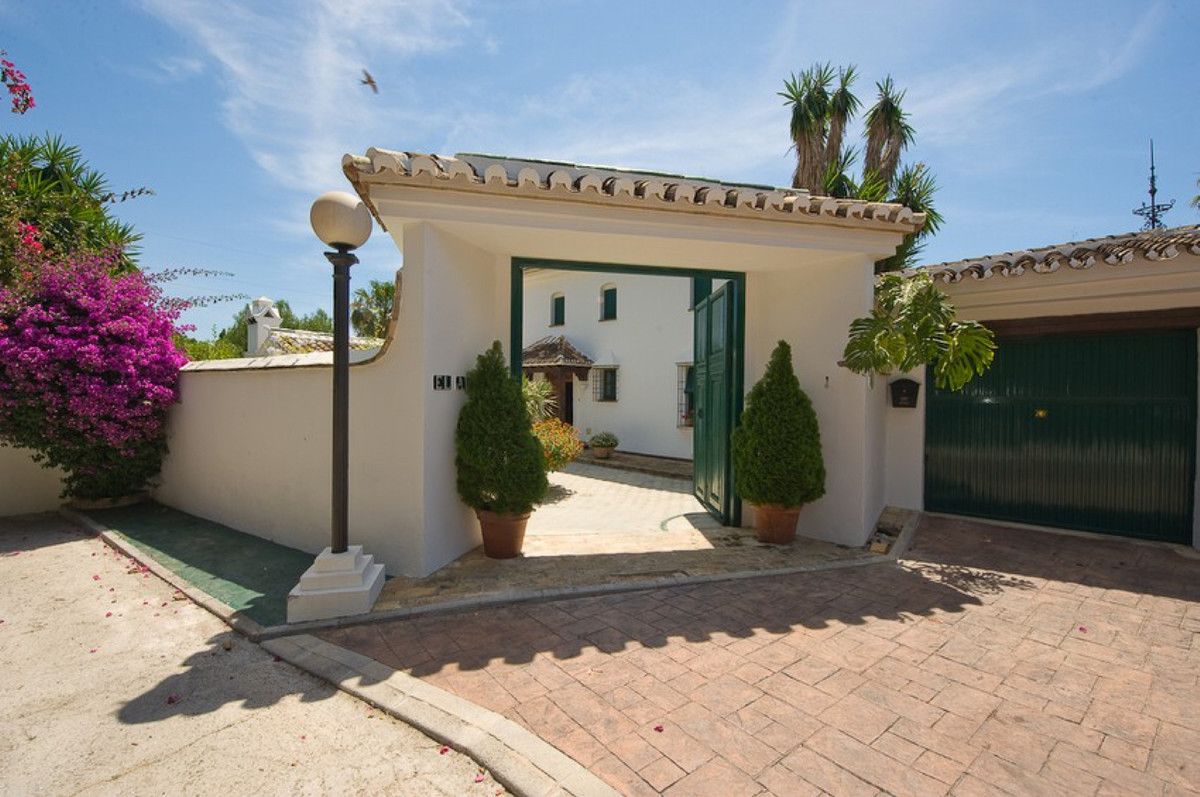 						Villa  Finca
													en vente 
																			 à Benalmadena Costa
					