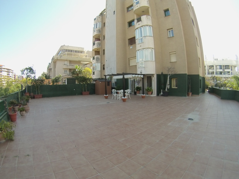 						Appartement  Rez-de-chaussée
													en vente 
																			 à Marbella
					