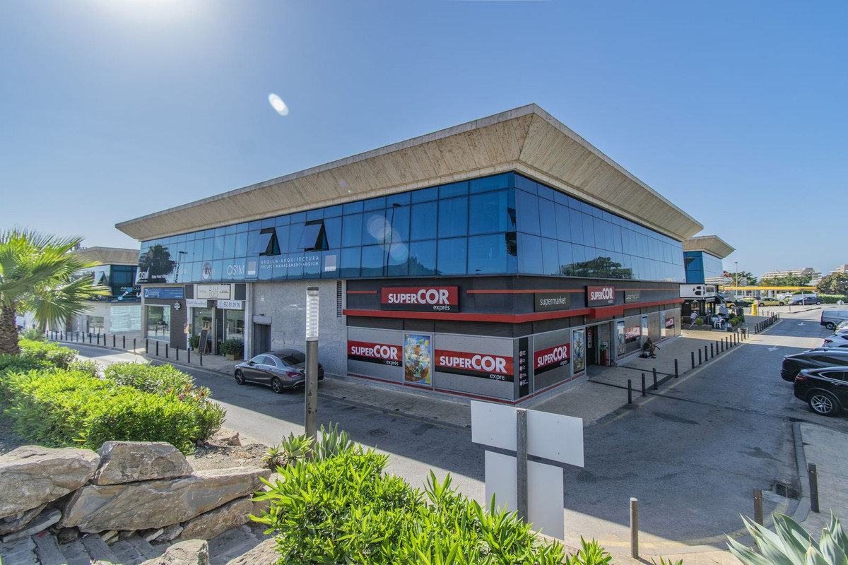 						Commercial  Business
													for sale 
																			 in Puerto Banús
					