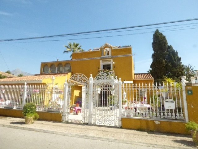						Villa  Individuelle
													en vente 
																			 à Puerto Banús
					