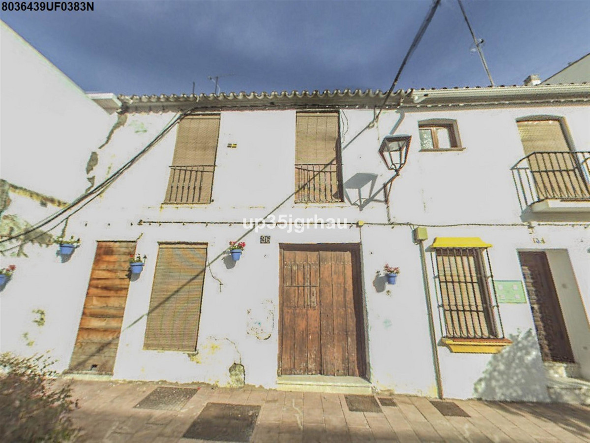 						Plot  Residential
													for sale 
																			 in Estepona
					